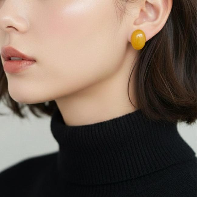 【ミモザカラー】石を愉しむイエローカルセドニーの耳飾り | 2枚目