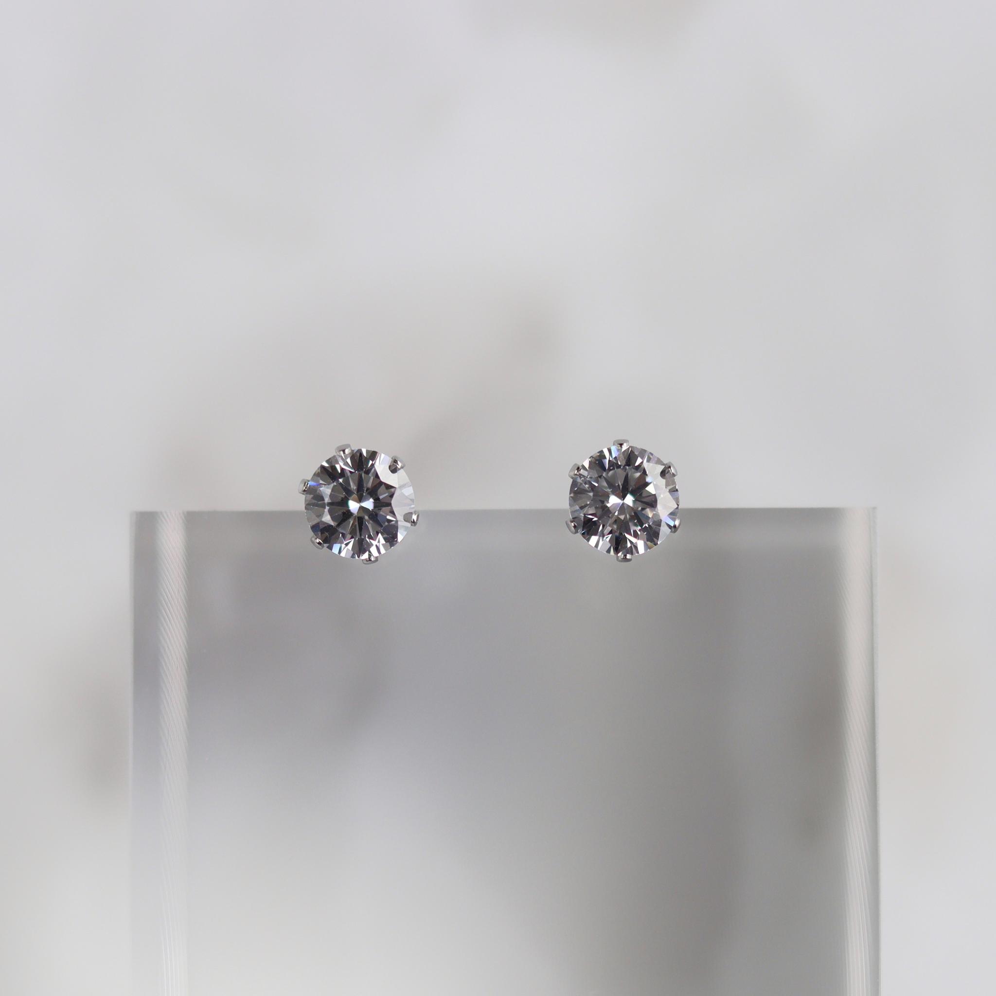 【つけっぱなしOK!】ジルコニアのスタッドピアス | 2枚目