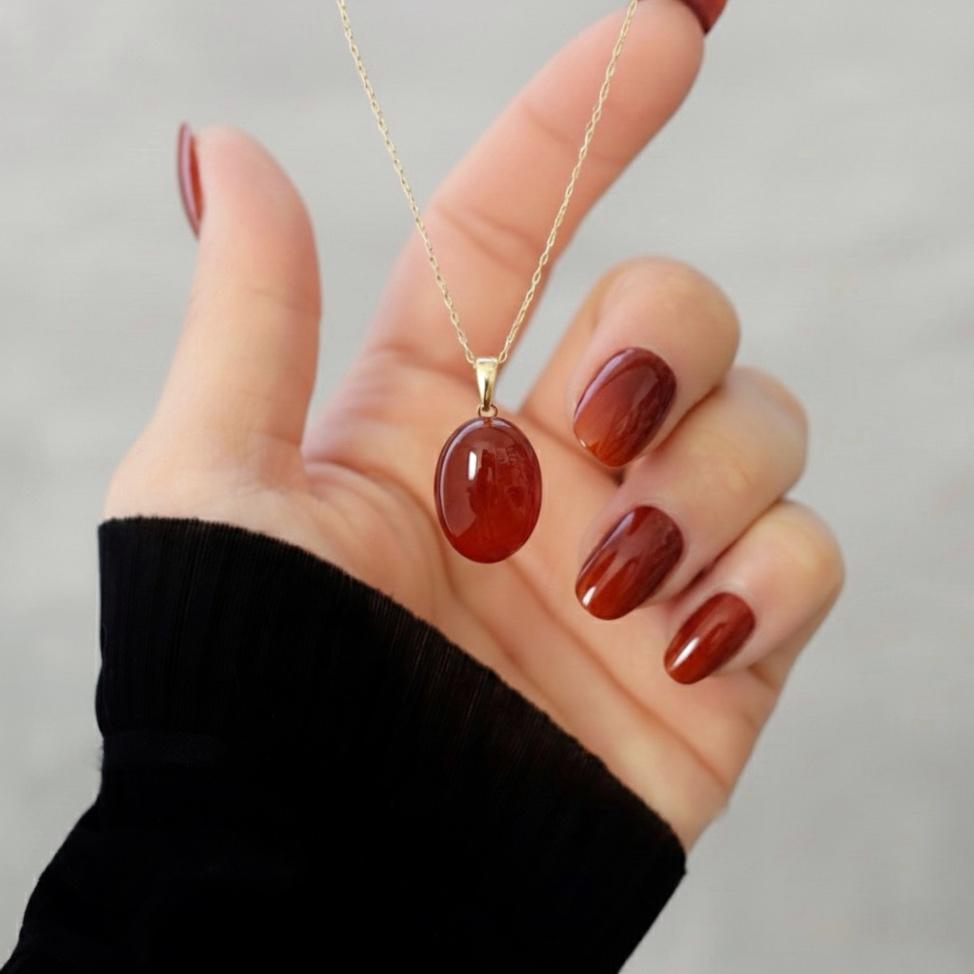 石を愉しむレッドアゲートのネックレス